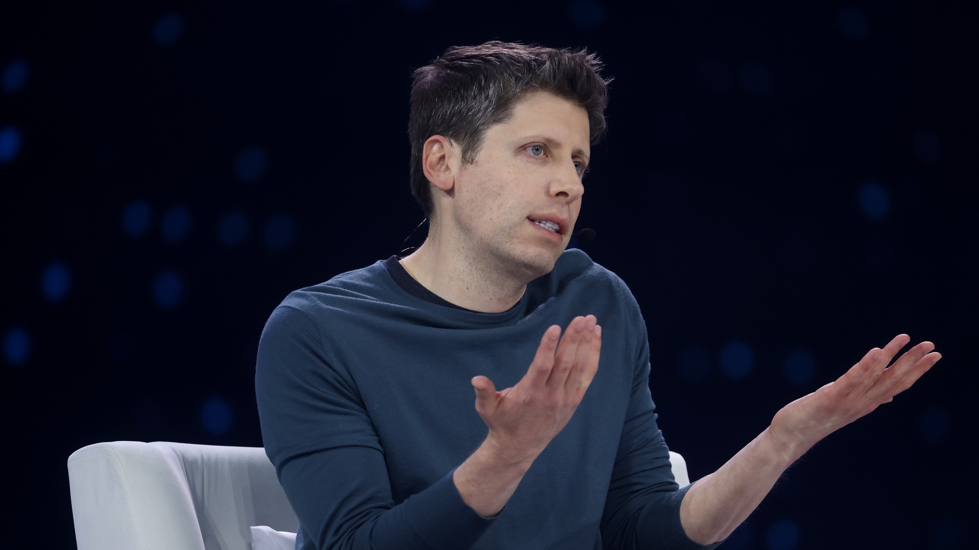 OpenAI CEO Responds to Backlash After GPT-5 Wipes Out AI Friends