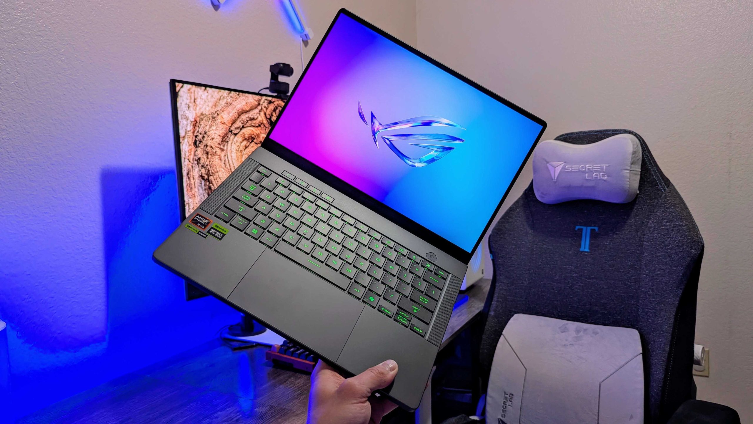 ASUS ROG Zephyrus G14 (2025) $450 off at Best Buy